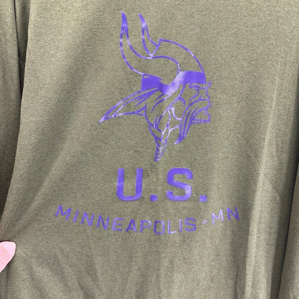 Nike Kids Minnesota Vikings Salute to Service Long Sleeve Shirt Medium Green NFL